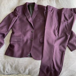 Paul Smith Purple suit. Excellent condition.  Only worn once.